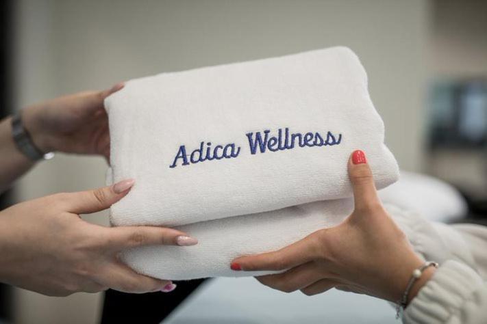 Adica Prenociste Sport Wellness Centar - Bazeni Hostel Ada ภายนอก รูปภาพ